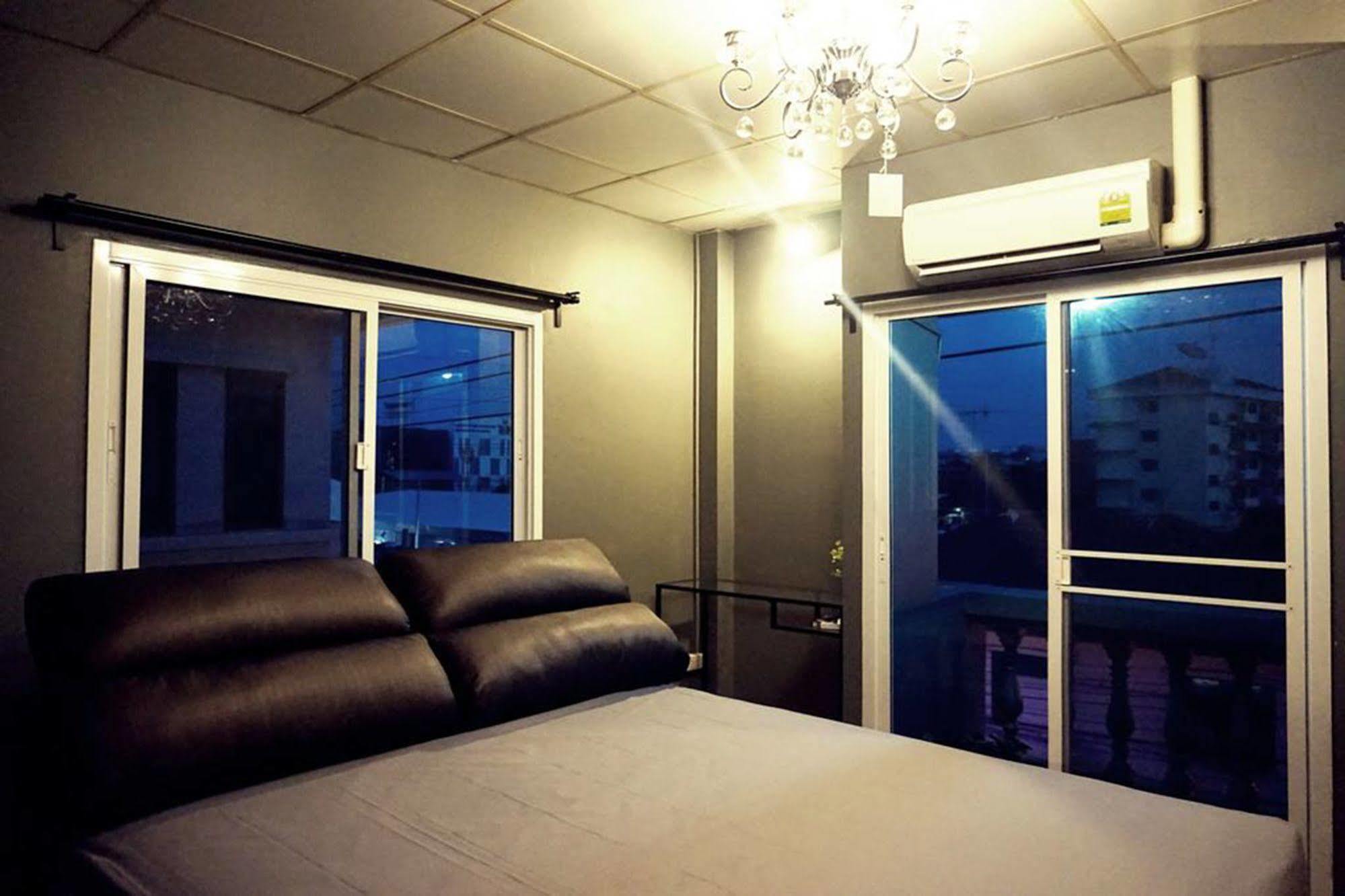 Staying Hostel Bangkok Zewnętrze zdjęcie